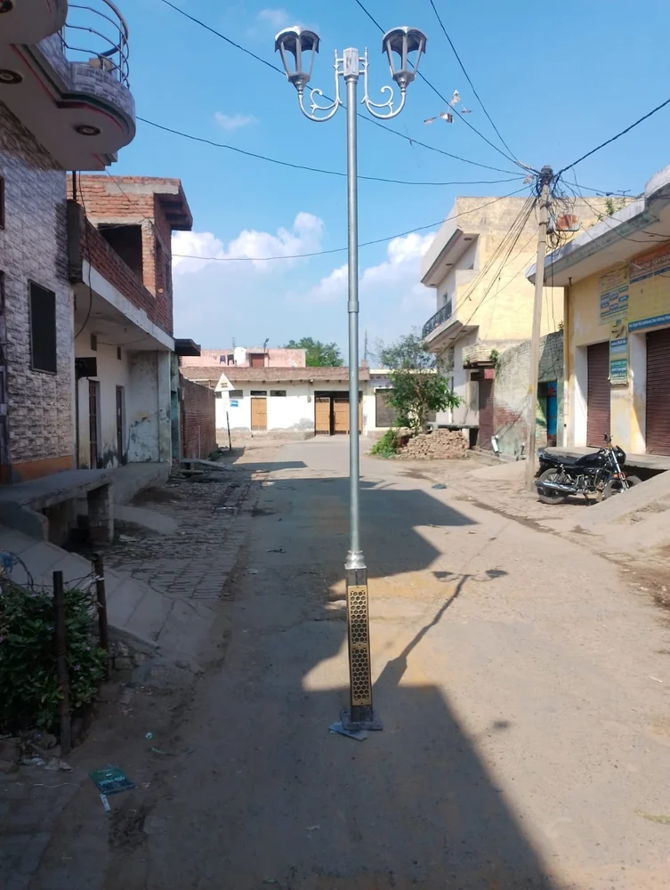 Black Aluminum Lighting Poles