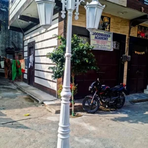 White Cast Aluminium Pole Light